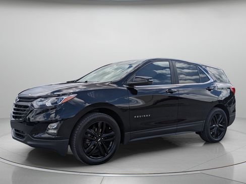 Used 2021 Chevrolet Equinox LT FWD image 2