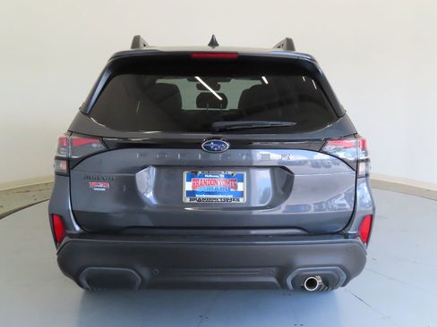 Used 2025 Subaru Forester Limited image 6