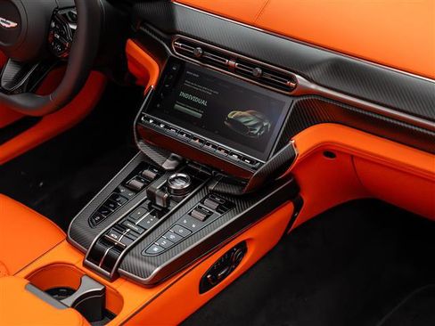 New 2026 Aston Martin Vanquish Convertible image 16