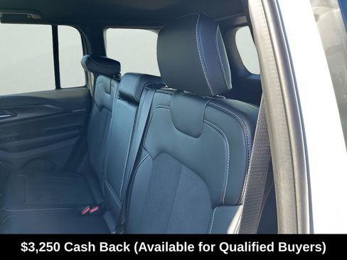 New 2025 Jeep Grand Cherokee Altitude RWD image 22