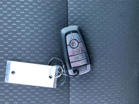 Used 2024 Ford Escape ST-Line AWD/4WD image 35