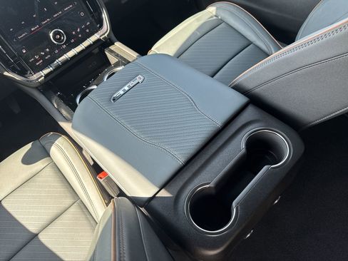 New 2026 GMC Yukon AT4 w/ AT4 Premium Plus Package AWD/4WD image 23