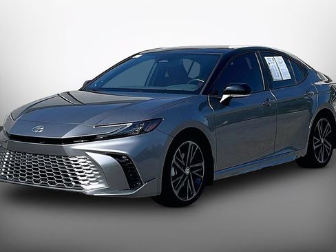 Used 2025 Toyota Camry XSE w/ Premium Package FWD image 4