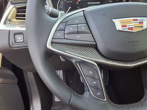 New 2025 Cadillac XT5 Sportv image 34