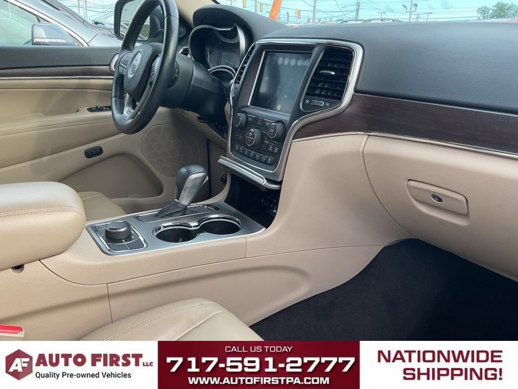 Used 2018 Jeep Grand Cherokee Limited AWD/4WD image 18