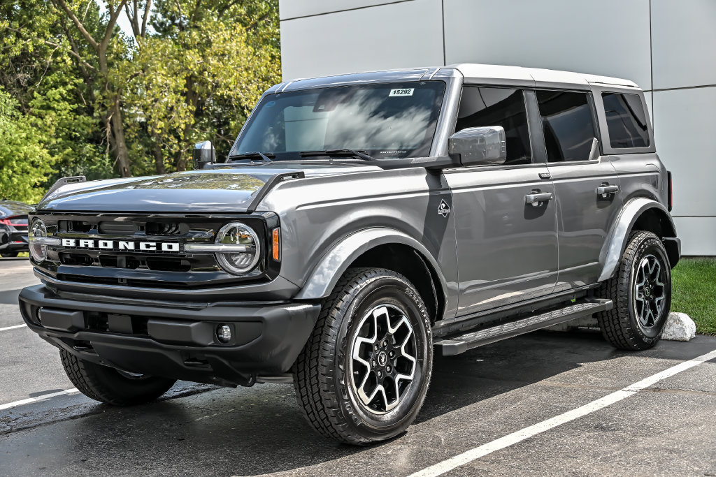 Certified 2024 Ford Bronco Outer Banks AWD/4WD image 5