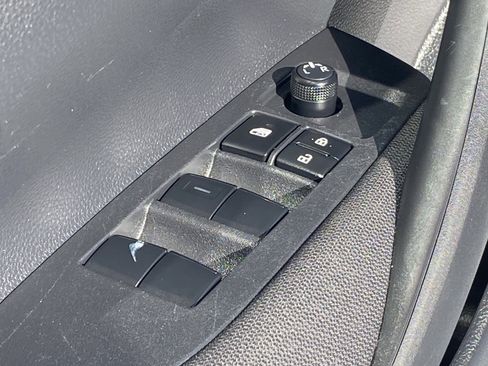 Certified 2025 Toyota Corolla LE image 29