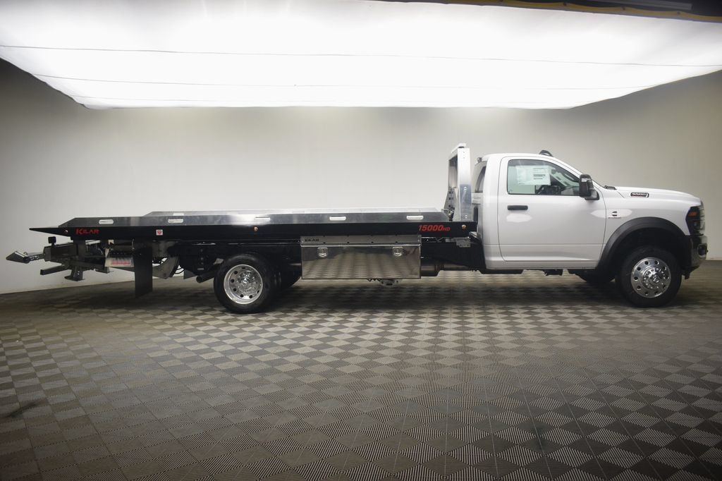 New 2026 RAM 5500 Tradesman AWD/4WD image 6