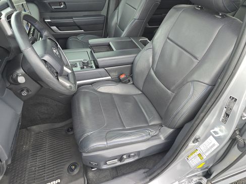 Used 2022 Toyota Tundra Platinum w/ Advanced Package image 36