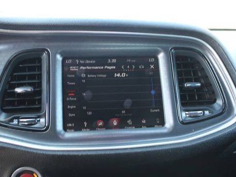 Used 2018 Dodge Challenger SRT w/ Technology Group RWD image 31
