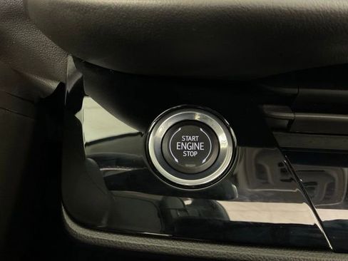 Used 2024 Buick Envision Avenir image 24