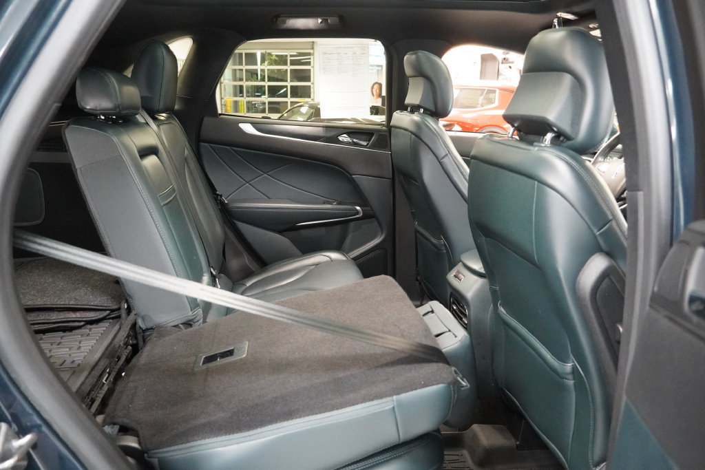 Used 2019 Lincoln MKC Reserve w/ MKC Climate Package AWD/4WD image 34