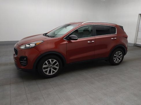 Used 2018 Kia Sportage EX image 2
