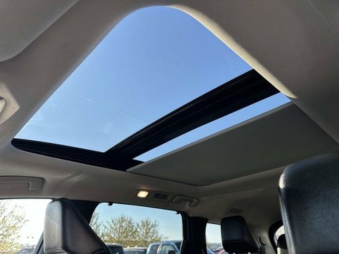 Used 2023 INFINITI QX60 Luxe w/ Performance Audio Package image 28