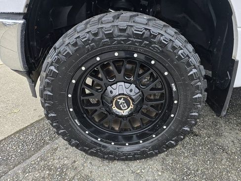 Used 2019 Ford F150 XLT w/ Equipment Group 301A Mid AWD/4WD image 9