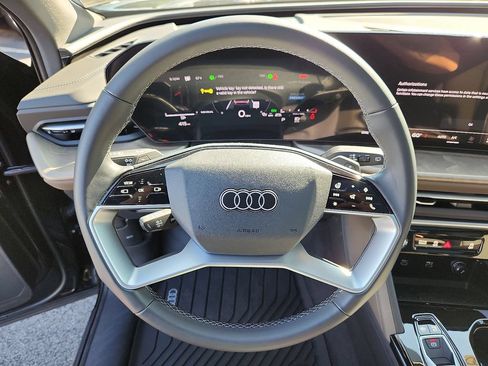 Used 2025 Audi Q5 Premium w/ Convenience Package AWD/4WD image 20