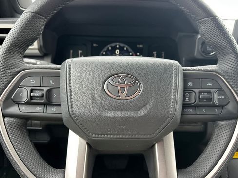 Used 2025 Toyota Tacoma SR5 w/ SR5 Upgrade Package image 21