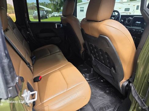 Used 2021 Jeep Wrangler Unlimited Rubicon AWD/4WD image 21
