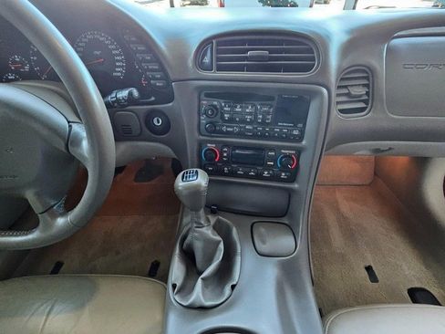 Used 2003 Chevrolet Corvette Convertible w/ Preferred Equipment Group1 image 9