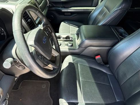 Used 2019 Ford Expedition XLT w/ Equipment Group 202A image 20