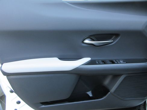 New 2026 Lexus UX 300h AWD image 26