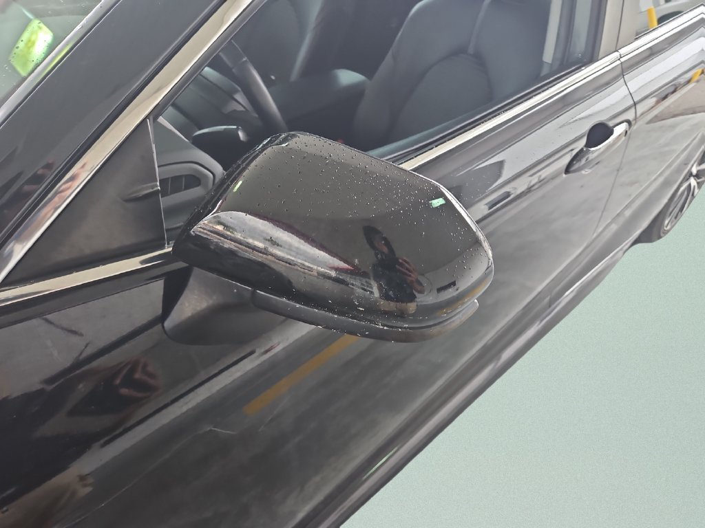 Used 2020 Toyota Camry SE FWD image 24
