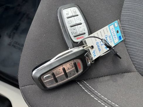 Used 2023 Chrysler Voyager LX FWD image 52