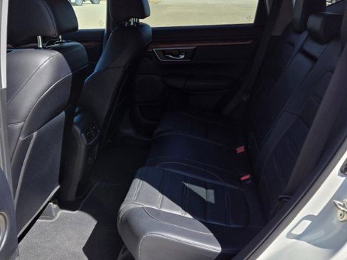 Used 2018 Honda CR-V Touring image 14