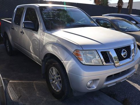 Used 2019 Nissan Frontier SV image 6