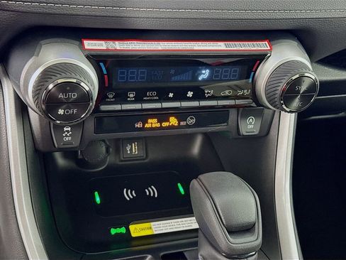 New 2025 Toyota RAV4 XLE image 19