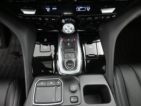 Used 2024 Acura MDX SH-AWD image 14