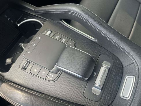 Used 2025 Mercedes-Benz GLS 450 4MATIC image 33