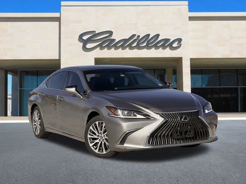 Used 2019 Lexus ES 350 image 2
