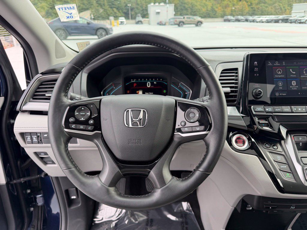Used 2023 Honda Odyssey Elite image 15