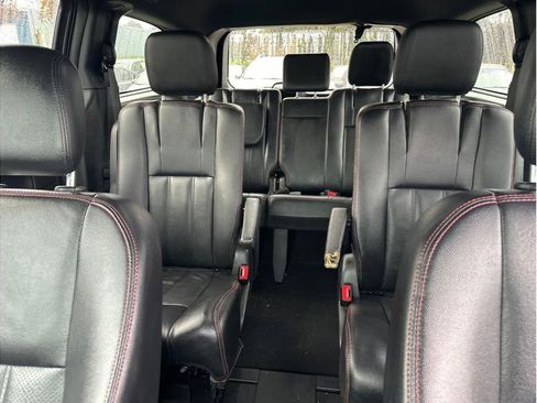 Used 2019 Dodge Grand Caravan GT image 21