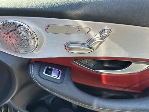 Used 2021 Mercedes-Benz GLC 300 4MATIC image 14