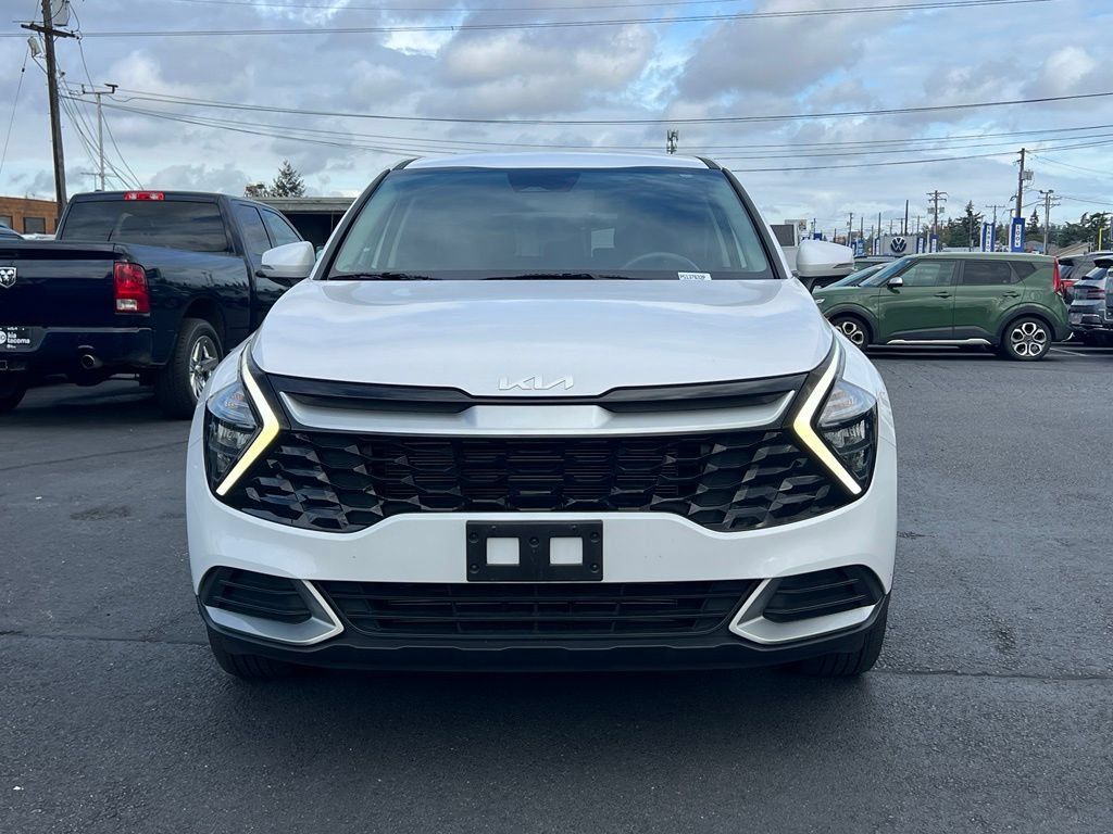 Certified 2023 Kia Sportage EX FWD image 4