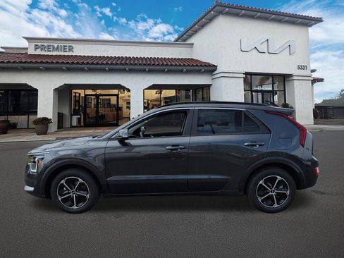 New 2026 Kia Niro EX FWD image 5
