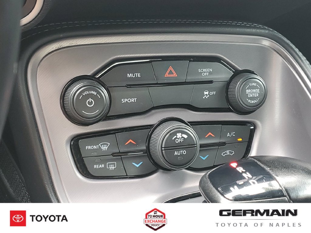 Used 2023 Dodge Challenger SXT RWD image 32