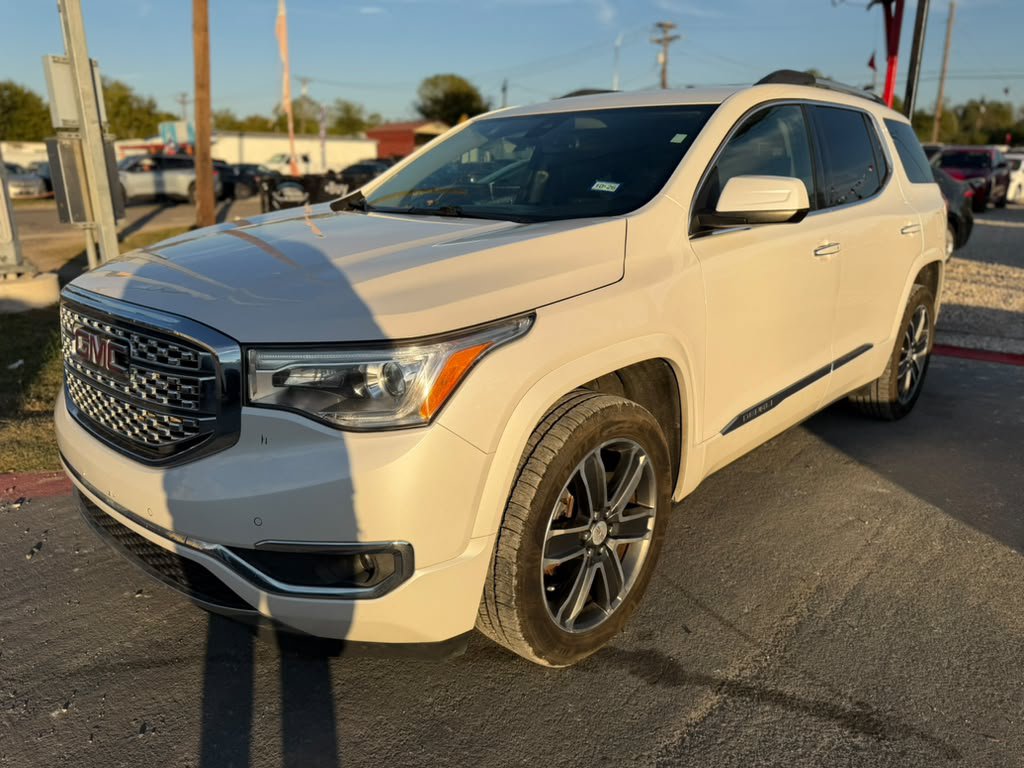 Used 2017 GMC Acadia Denali AWD/4WD image 1