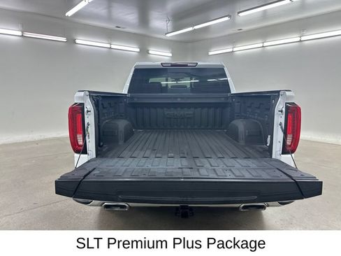 Used 2021 GMC Sierra 1500 SLT w/ SLT Premium Plus Package AWD/4WD image 19