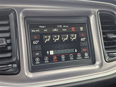 Used 2022 Dodge Challenger SXT image 22