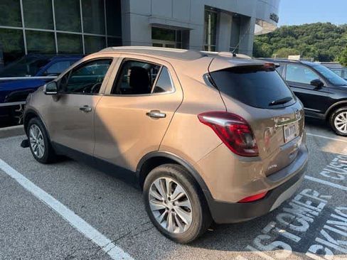 Used 2019 Buick Encore Preferred AWD/4WD image 4