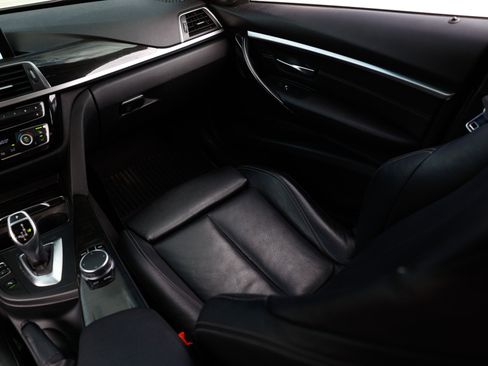 Used 2017 BMW 340i xDrive Sedan image 27