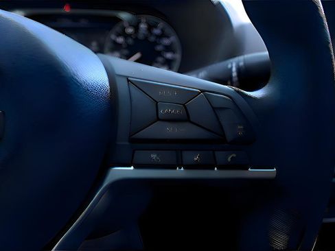 Used 2025 Nissan Sentra SV image 22