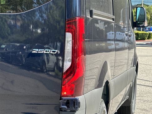 Used 2024 Mercedes-Benz Sprinter 144 Cargo image 31