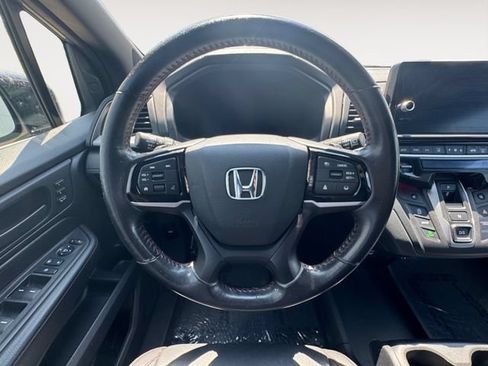Used 2025 Honda Odyssey Sport-L image 12