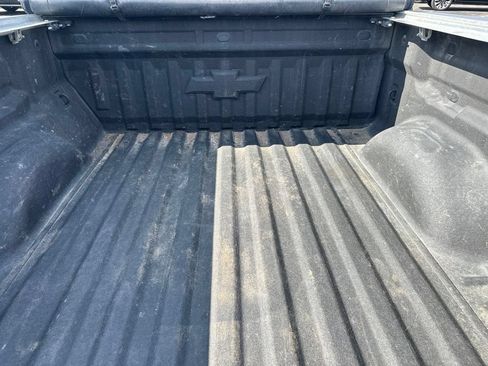 Used 2018 Chevrolet Colorado Z71 AWD/4WD image 17