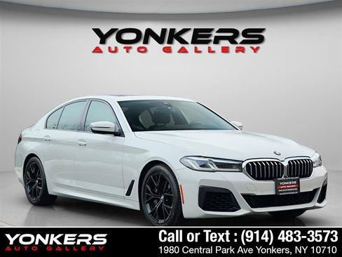 Used 2022 BMW 540i xDrive w/ M Sport Package image 13