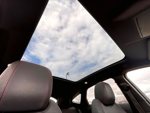 Used 2020 Jaguar E-PACE Checkered Flag image 20